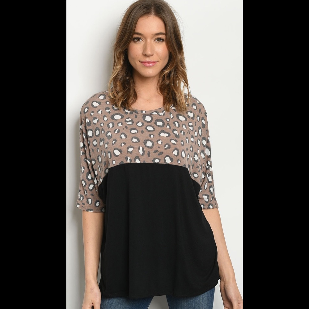 2 for $40💕 color block animal print top - Picture 2 of 4